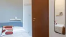 Room for rent, Turin, Piemonte, &lt;span class=&quot;blurred street&quot; onclick=&quot;ProcessAdRequest(10105793)&quot;&gt;&lt;span class=&quot;hint&quot;&gt;See streetname&lt;/span&gt;[xxxxxxxxxxxxx]&lt;/span&gt;