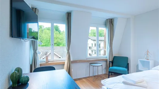 Apartments in Zürich Distrikt 8 - photo 4