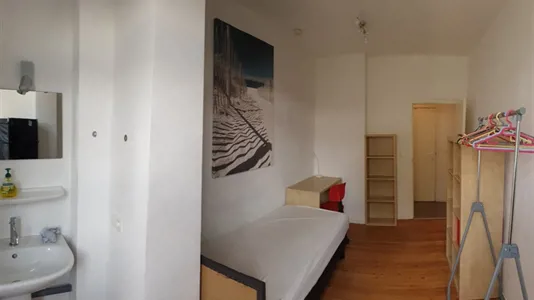 Rooms in Brussels Anderlecht - photo 2