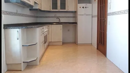 Rooms in Madrid Moncloa-Aravaca - photo 2