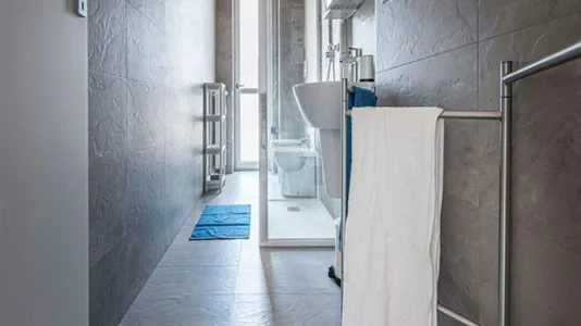 Rooms in Sesto San Giovanni - photo 9