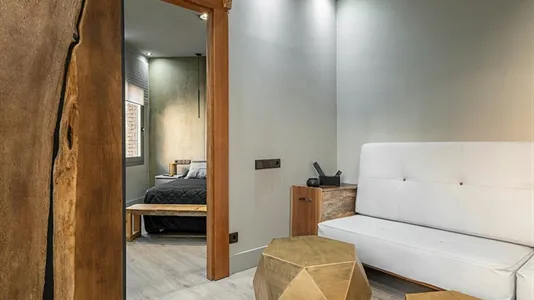 Apartments in Barcelona Eixample - photo 6