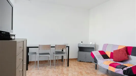 Apartments in L'Hospitalet de Llobregat - photo 6