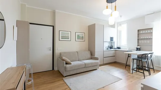 Apartments in Milano Zona 8 - Fiera, Gallaratese, Quarto Oggiaro - photo 3