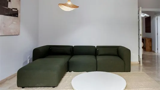 Apartments in Valencia Ciutat Vella - photo 4
