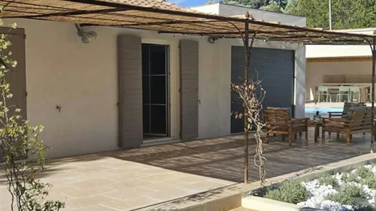 Houses in Brignoles - photo 4