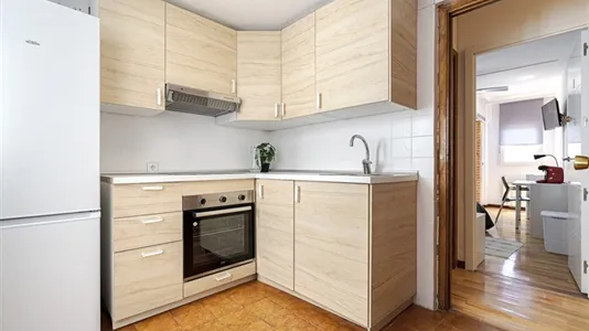 Rooms in Guadalajara - photo 9