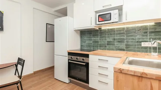 Rooms in Reus - photo 10