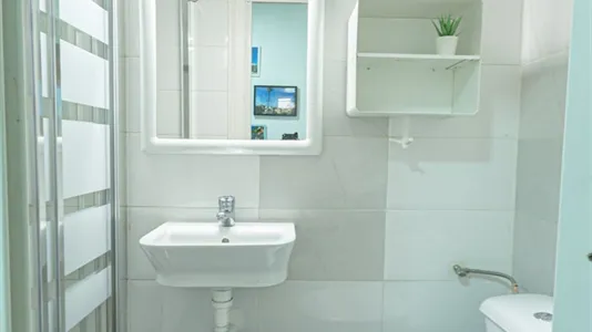 Rooms in Barcelona Eixample - photo 8