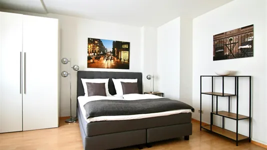 Apartments in Cologne Innenstadt - photo 2