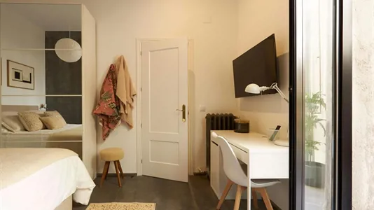 Rooms in Madrid Centro - photo 3