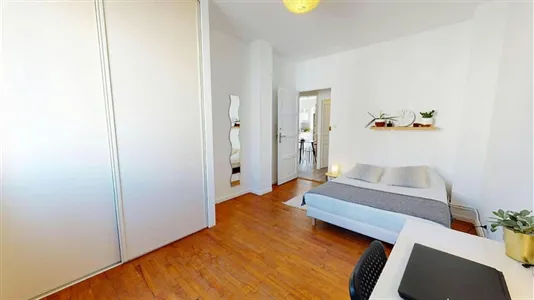 Rooms in Grenoble - photo 4