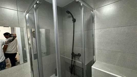 Rooms in Madrid Centro - photo 5