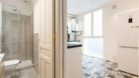 Rooms in Madrid Centro - photo 10