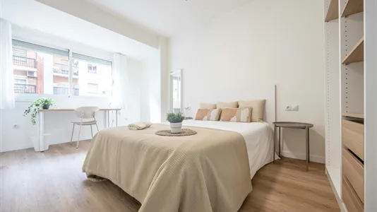 Rooms in Valencia L'Eixample - photo 1