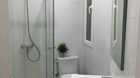 Rooms in Madrid Chamberí - photo 10