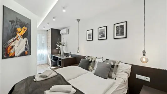 Apartments in Wien Mariahilf - photo 1