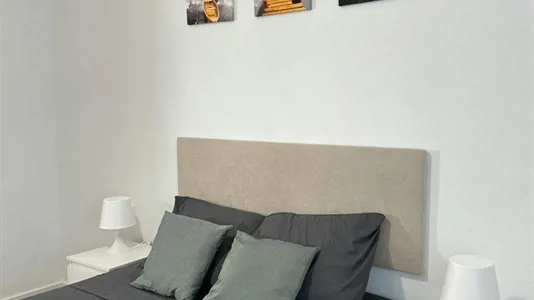 Rooms in Madrid Retiro - photo 3