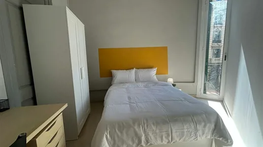 Rooms in Barcelona Ciutat Vella - photo 1