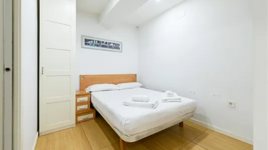 Apartments in Madrid Ciudad Lineal - photo 1