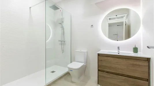 Rooms in Madrid Centro - photo 6