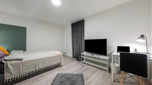 Rooms in Munich Sendling-Westpark - photo 1