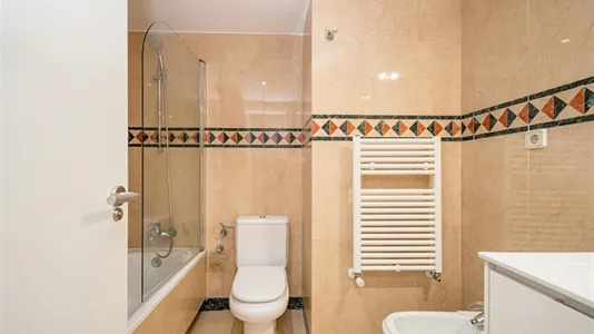 Rooms in Madrid Chamartín - photo 8