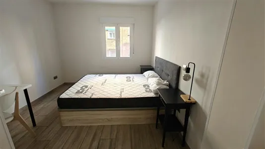 Rooms in Madrid San Blas - photo 2