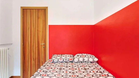 Rooms in Milano Zona 8 - Fiera, Gallaratese, Quarto Oggiaro - photo 3