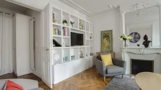 Apartments in Paris 8ème arrondissement - photo 4