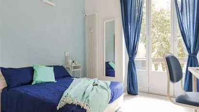 Room for rent in Milano Zona 4 - Vittoria, Forlanini, Milan