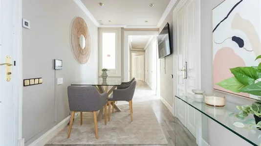 Rooms in Barcelona Ciutat Vella - photo 4