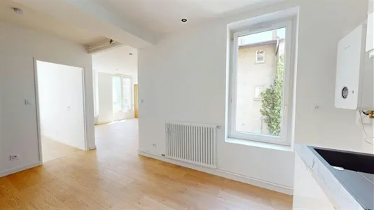 Apartments in Saint-Étienne - photo 3