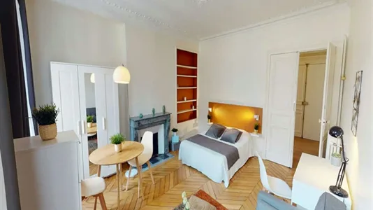 Rooms in Paris 7ème arrondissement - photo 3