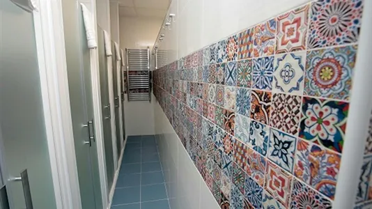 Rooms in Madrid Centro - photo 10