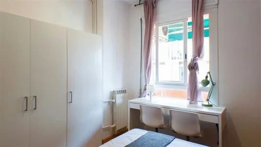 Rooms in Barcelona Eixample - photo 2