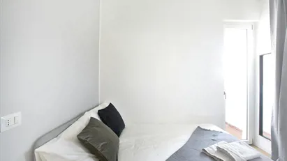 Room for rent in Milano Zona 7 - Baggio, De Angeli, San Siro, Milan