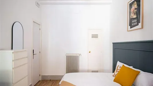 Rooms in Madrid Centro - photo 7