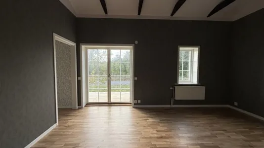 Houses in Uppsala - photo 2