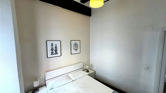 Apartments in Valencia Ciutat Vella - photo 6