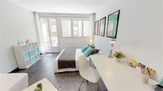 Rooms in Lyon - photo 2