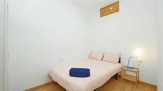 Rooms in Barcelona Ciutat Vella - photo 1