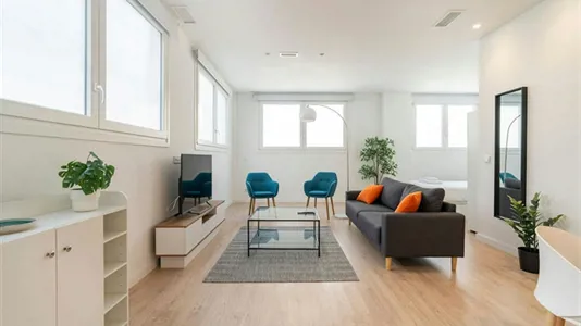Apartments in Valencia Ciutat Vella - photo 1