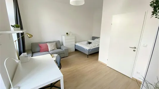 Rooms in Wien Ottakring - photo 8