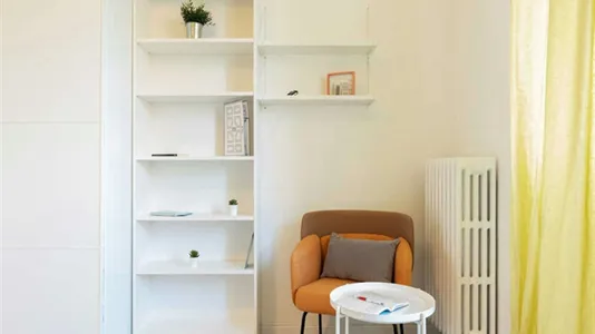 Rooms in Milano Zona 8 - Fiera, Gallaratese, Quarto Oggiaro - photo 7