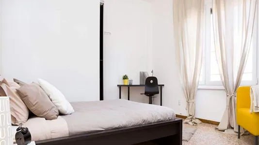 Rooms in Milano Zona 8 - Fiera, Gallaratese, Quarto Oggiaro - photo 7