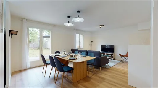 Rooms in Bobigny - photo 2