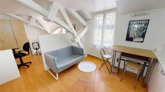 Apartments in Grenoble - photo 2