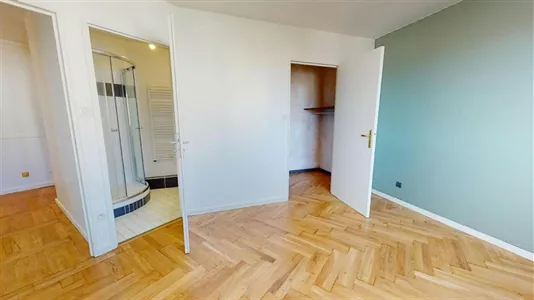 Apartments in Lyon - photo 3