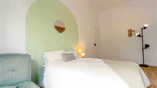 Rooms in Barcelona Ciutat Vella - photo 5